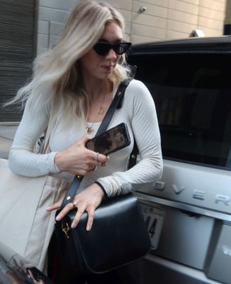 vanessa-kirby-out-in-new-york-07-12-2023-4.jpg