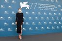vanessakirby-piecesofawoman090520_tcc-4.jpg