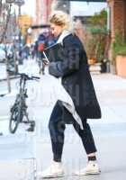 2025-10-09_061909_editorial_shutterstock_com_p_28229.png