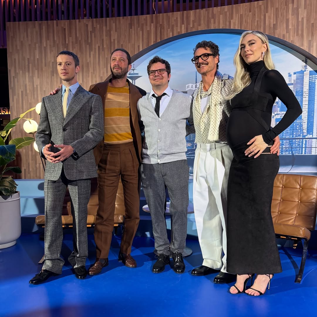Was_ein_Abend21_Nadine_und_ich_hatten_Popcorn2C_wir_konnten_sehr_schone_Filmausschnitte_sehen2C_die.jpg Was_ein_Abend21_Nadine_und_ich_hatten_Popcorn2C_wir_konnten_sehr_schone_Filmausschnitte_sehen2C_die.jpg