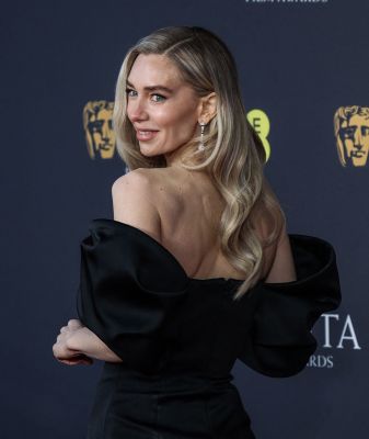 MEGA1271112_Vanessa_Kirby_028.jpg