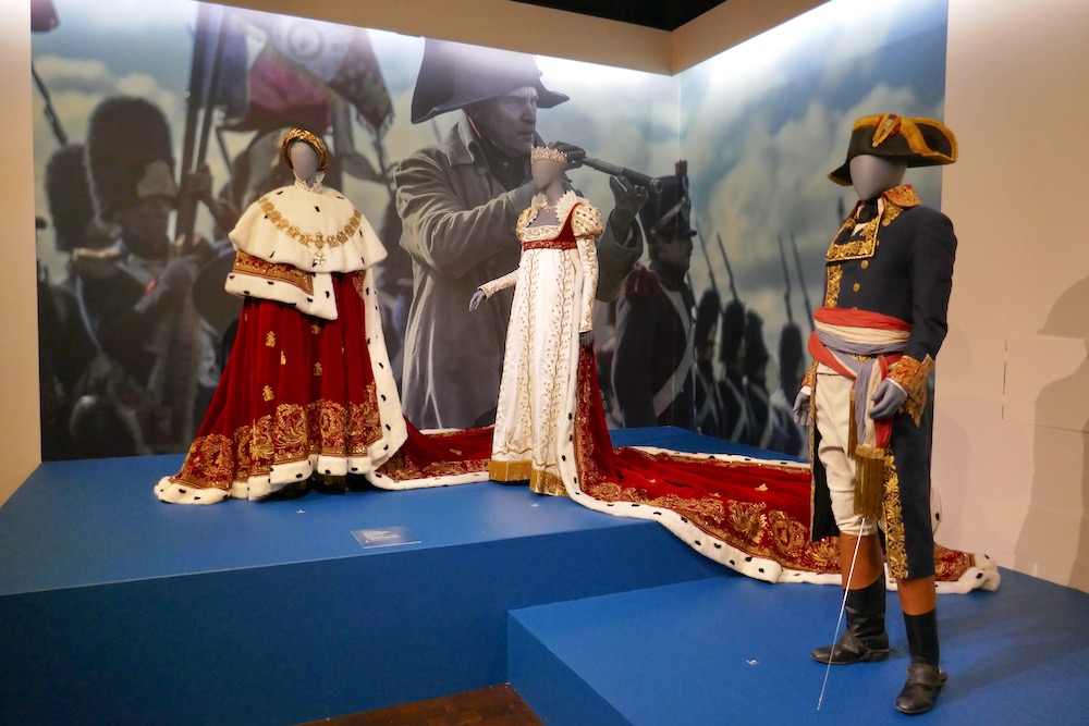 Napoleon_movie_costume_exhibit.jpeg Napoleon_movie_costume_exhibit.jpeg