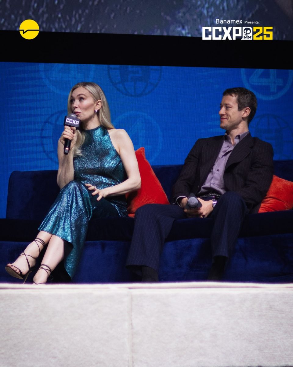 Las_estrellas__PedroPascal2C__VanessaKirby2C__JosephQuinn_y__EbonMossBachrach_desde_el_Thunder_Stage_en__ccxp_mx_4_____soystopa__CCXPM25__MasQueUnaComicCon__Los4Fantasticos__MarvelStudios_28129.jpg