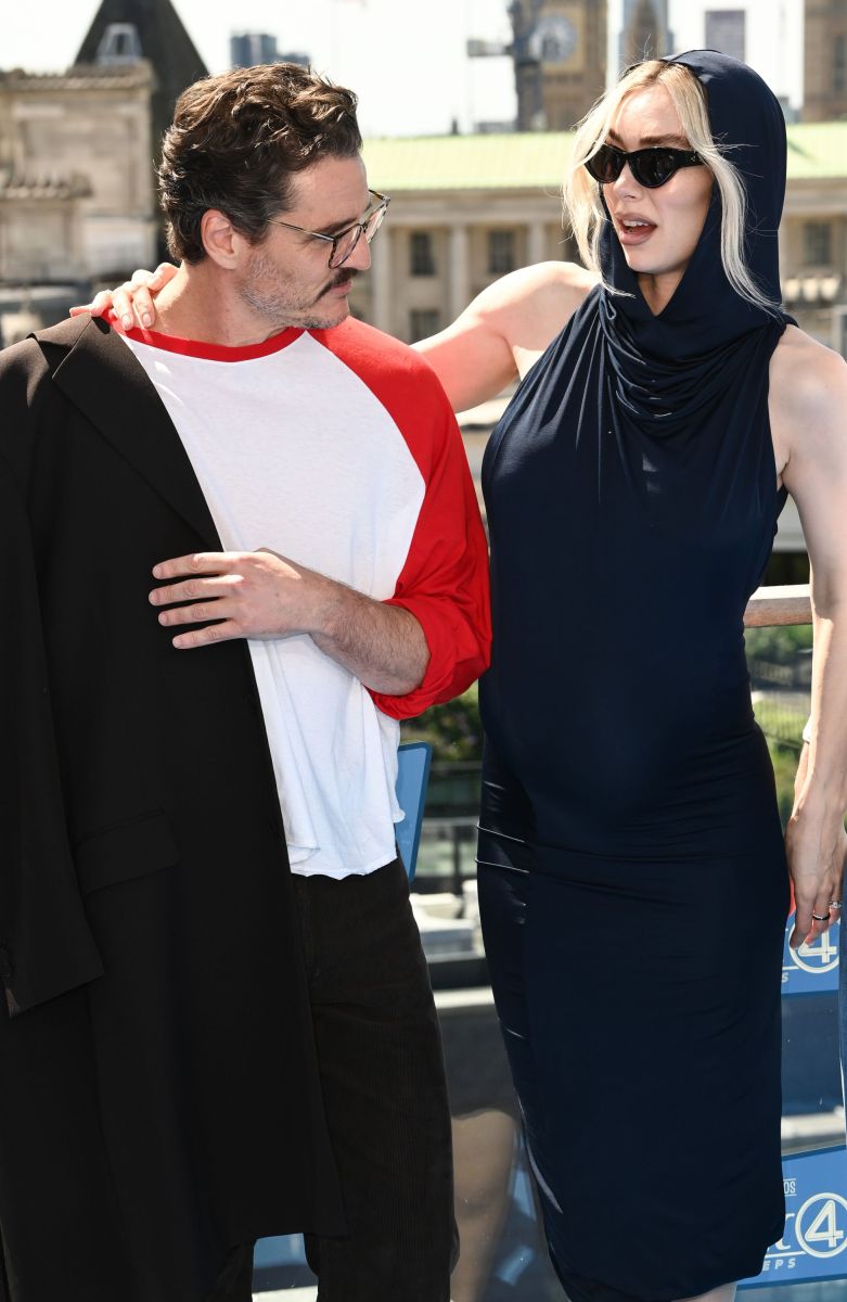 Click to view full size image
==============
shutterstock_editorial_FantaPhotocall11_15394258bc.jpeg shutterstock_editorial_FantaPhotocall11_15394258bc.jpeg