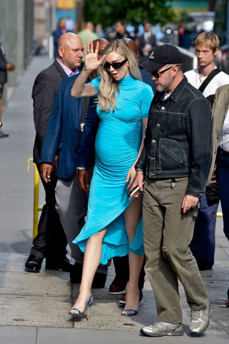 Click to view full size image
==============
BLU_A109064676.jpg BLU_A109064676.jpg