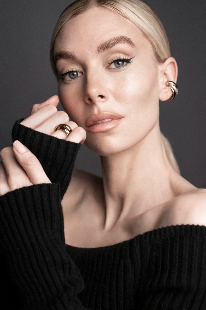 imgi_257_Vanessa_Kirby_Cartier_002.jpg